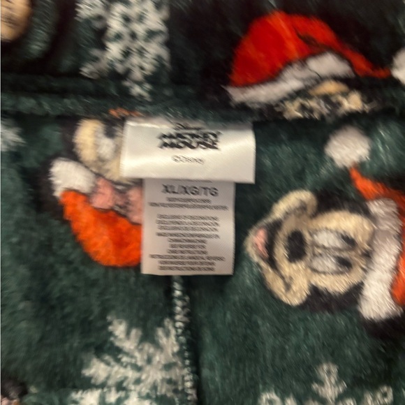 Mickey Mouse pajama shorts size XL - Picture 2 of 2